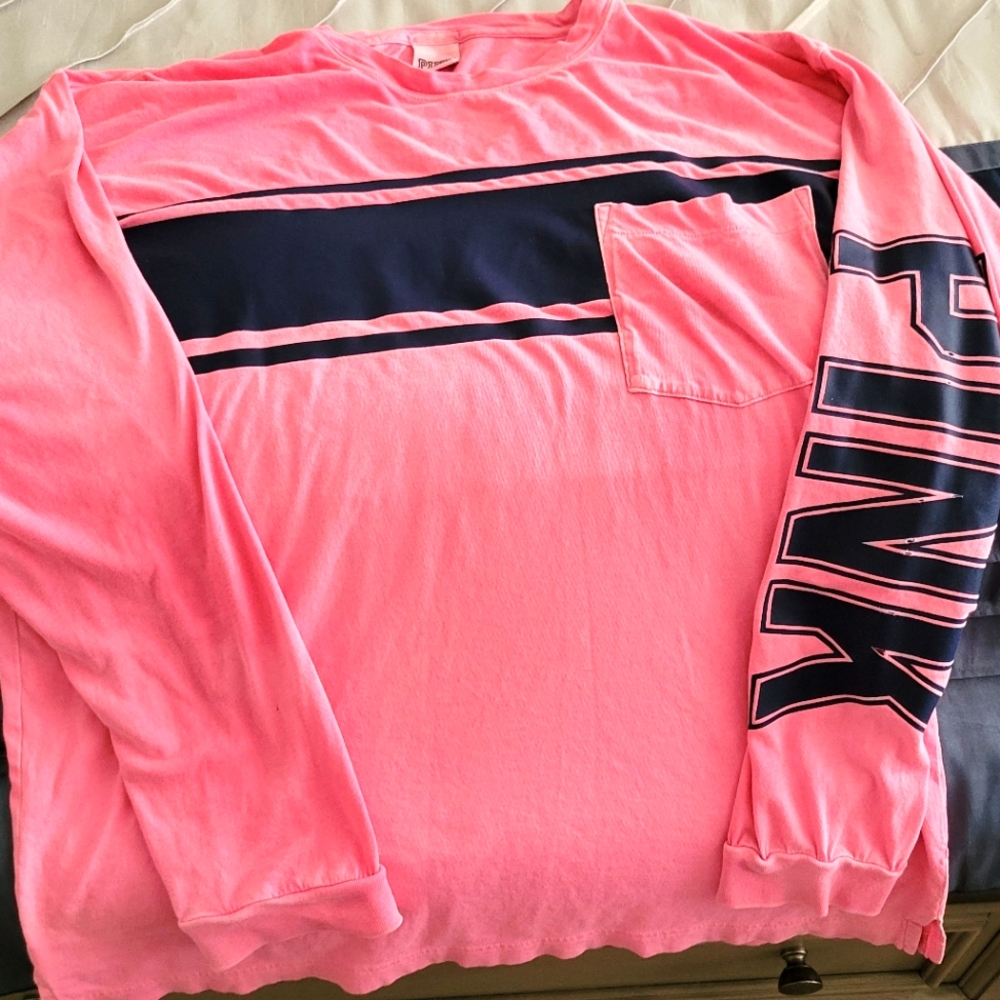 VS Pink long sleeve T shirt